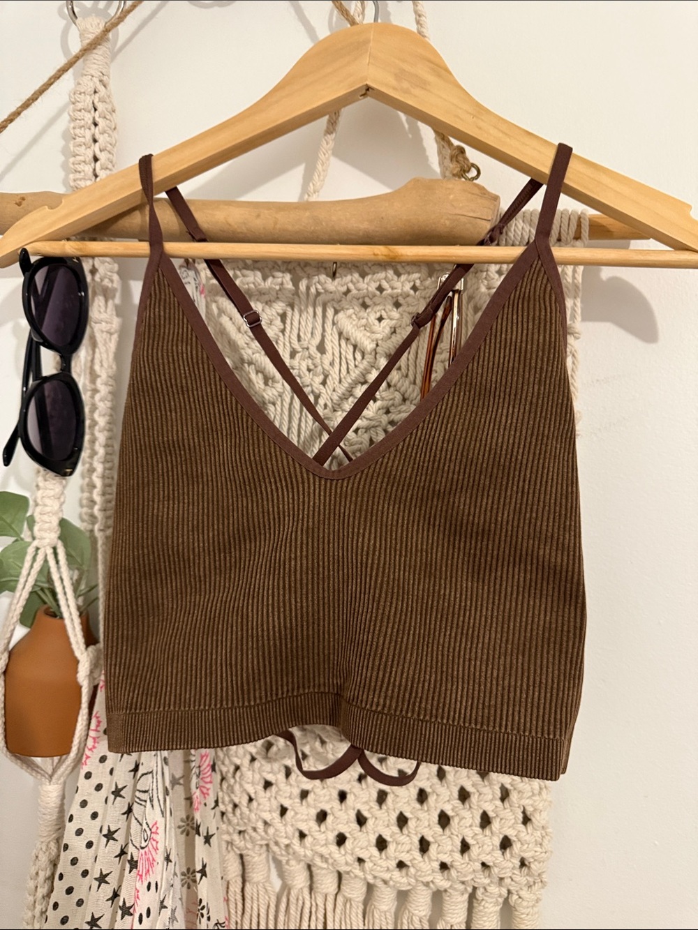 Aerie Women’s Brown Ribbed V-Neck Crop Tank Top